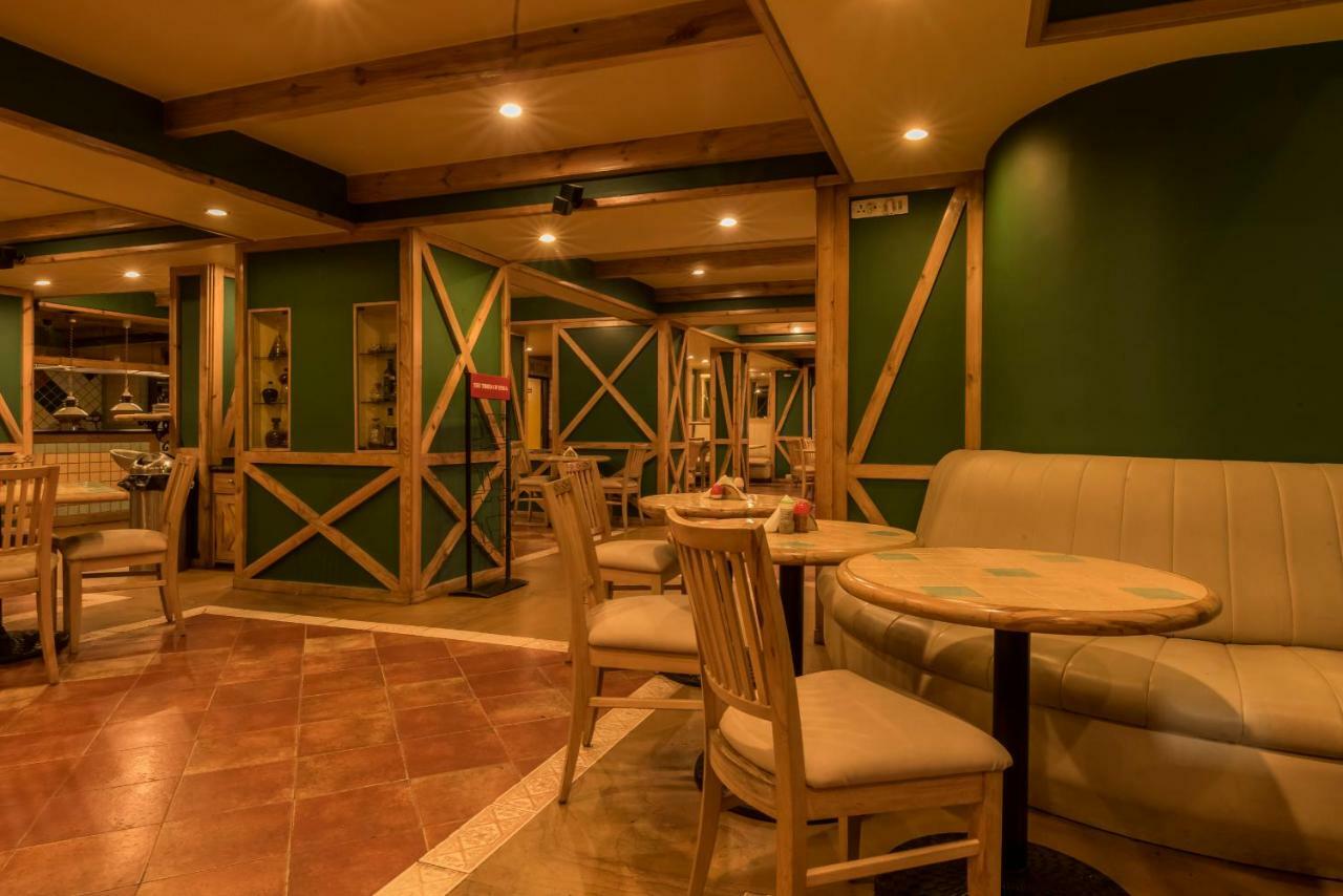 Hotel Nahar Nilgiris Ooty Bagian luar foto